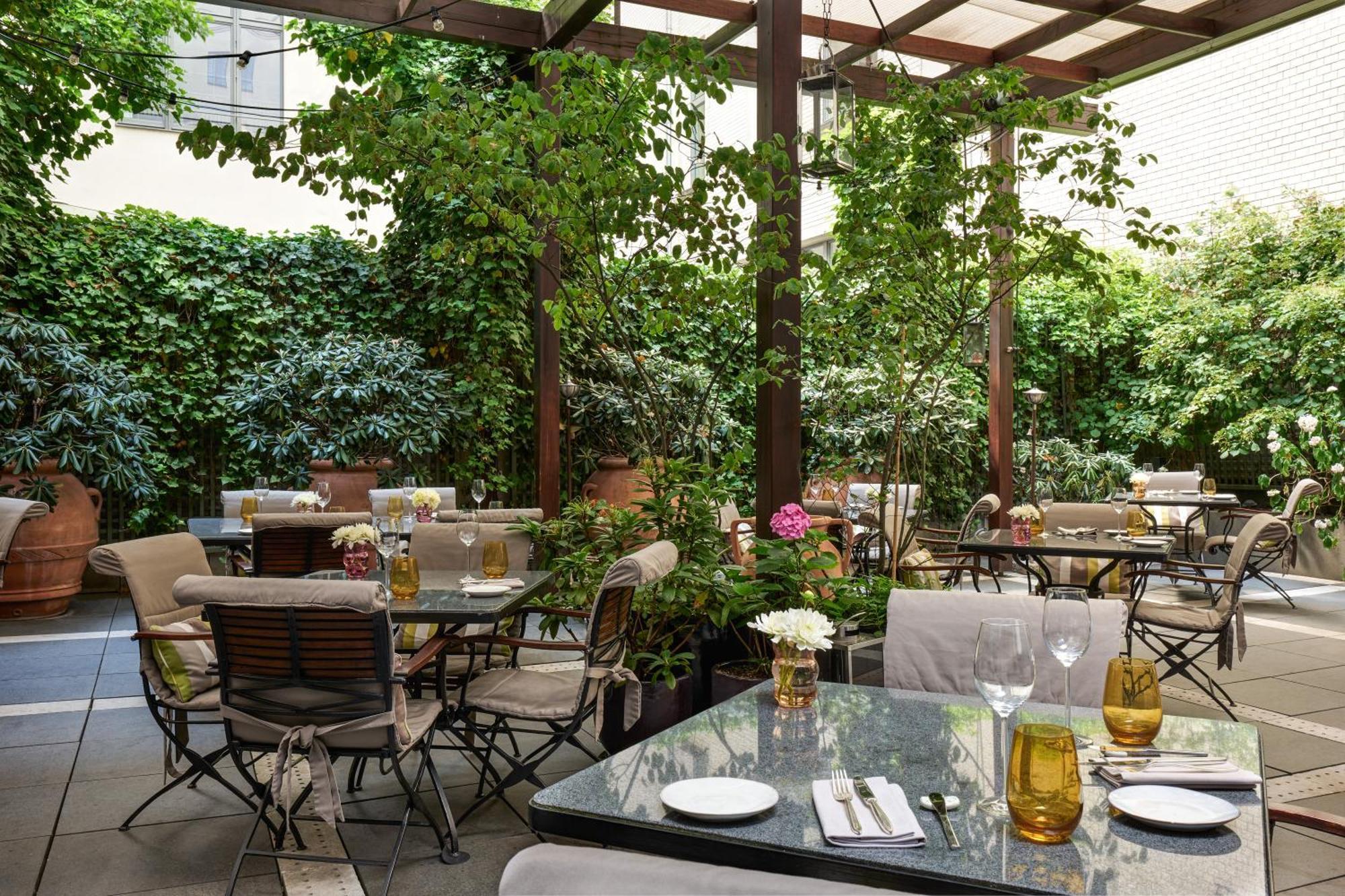 Rocco De Rome Hotel 5*